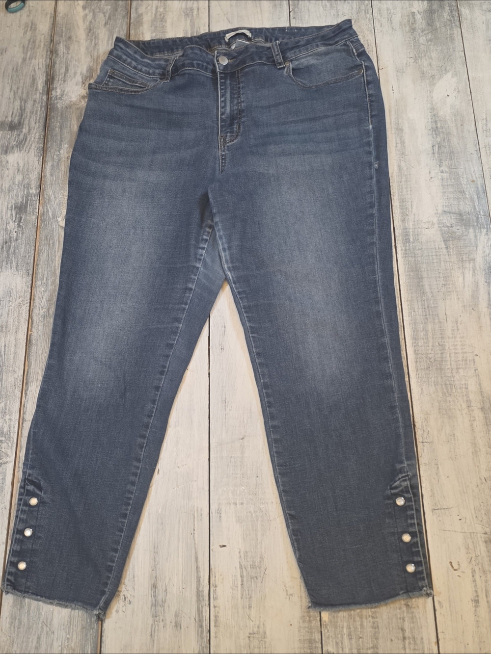 Westport Women's Dark Blue Cropped Ankle Jeans with Button Cuff & Raw Hem sz 16W